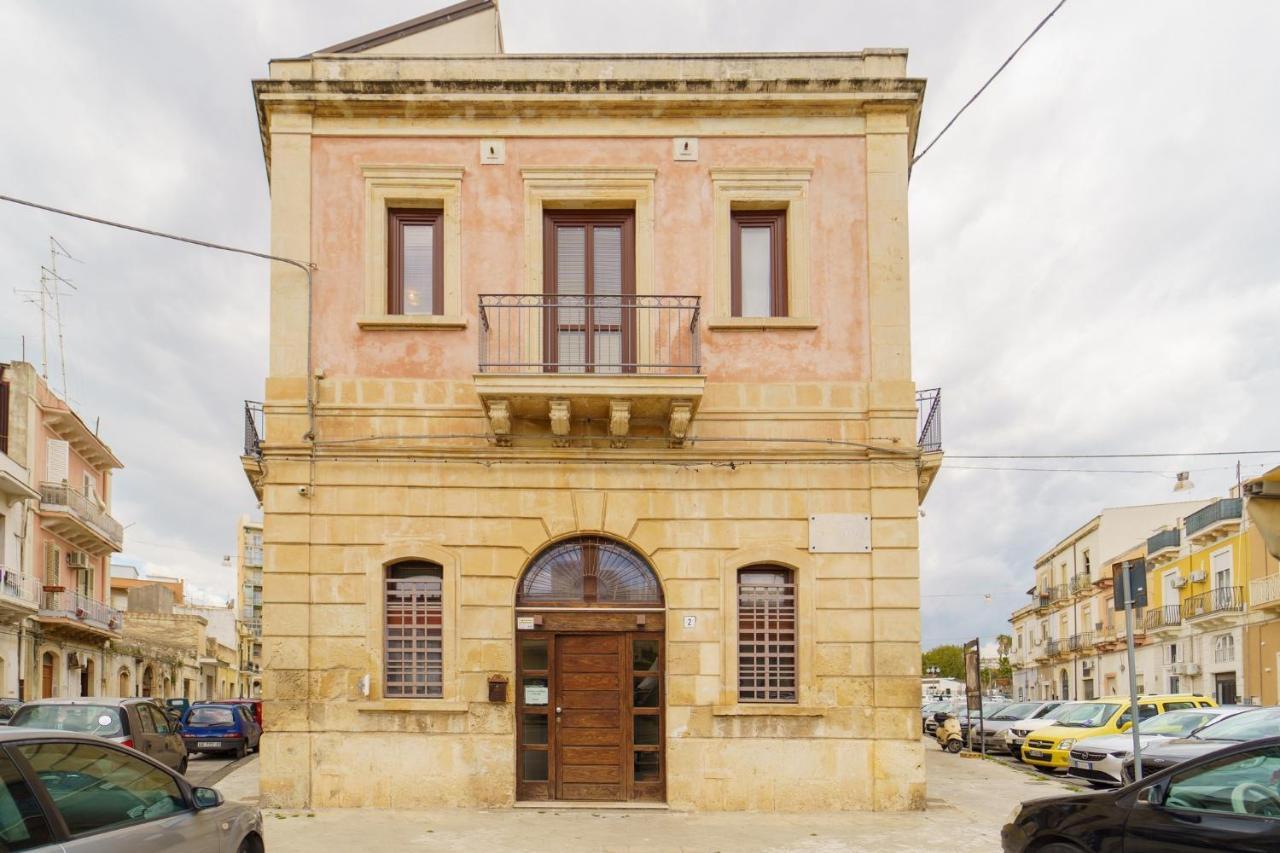 Siracusa Comfy & Central Apartment With Terrace Syrakus Exterior foto